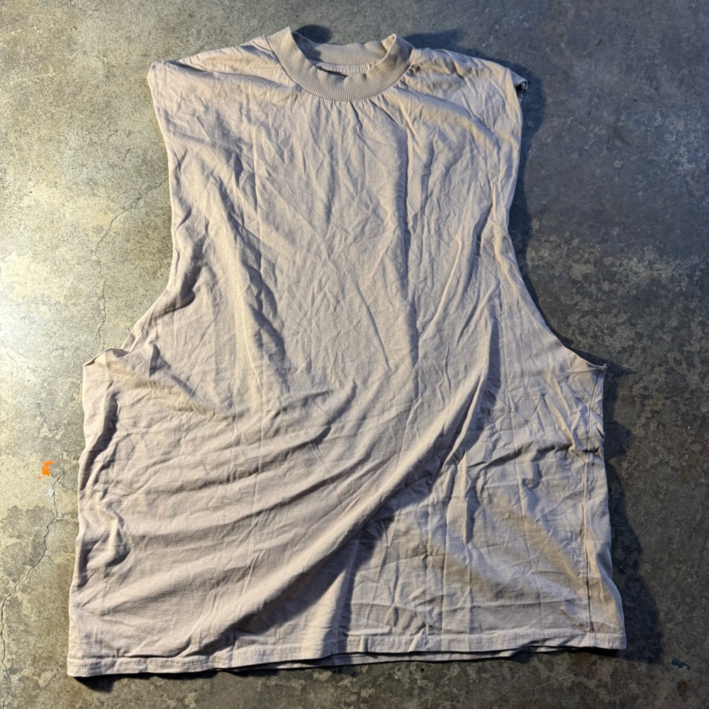 Beige Sleeveless Muscle-Tee Tank-Top